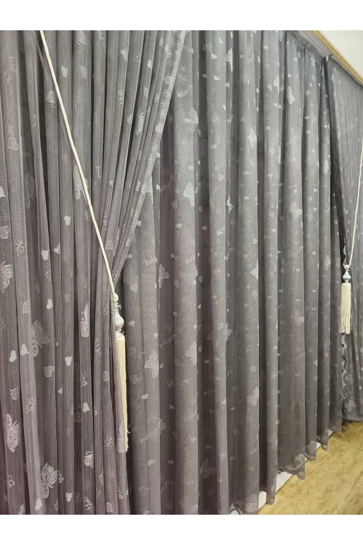 Gri renk kelebek temalı sık pile tül perde ve fon perde çocuk perdesi set