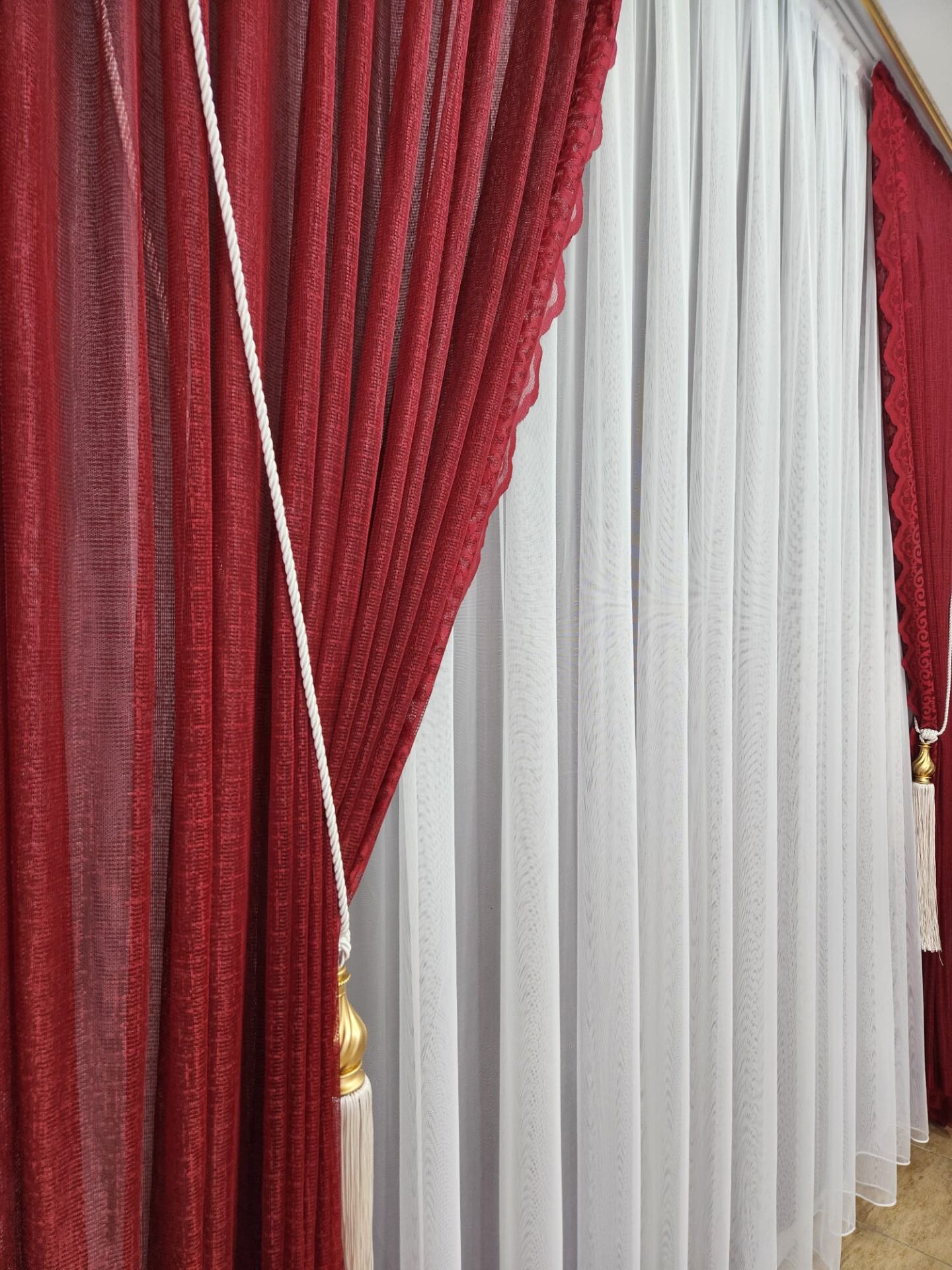 Bordo etek ucu sık pile tek kanat örme fon perde